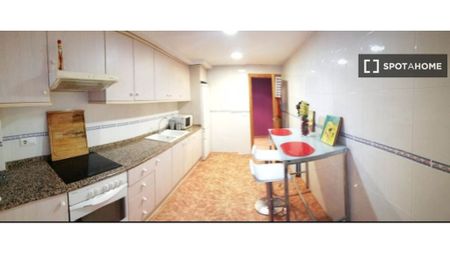 3 room luxury Apartment for rent in El Port de Sagunt, Valencia - Photo 4