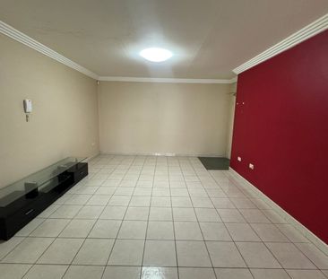 View Wednesday at 3pm - 3.15pm - Photo 1