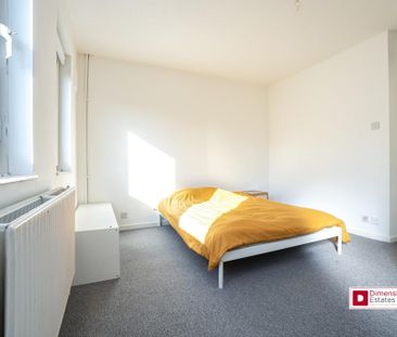 2 bedroom townhouse to rent - Photo 3