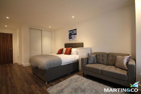 Studio to rent - Photo 2