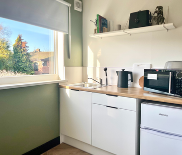 Portland Road Room 6 - Photo 6