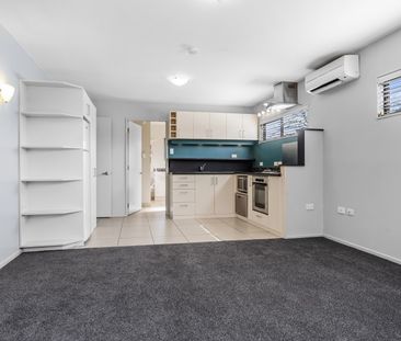 2 Bedroom Unit in Burnside - Photo 6