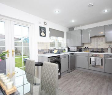 3 bedroom terraced house to rent - Photo 4