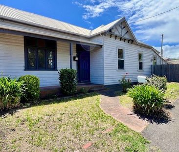 Timless Charm - Photo 2