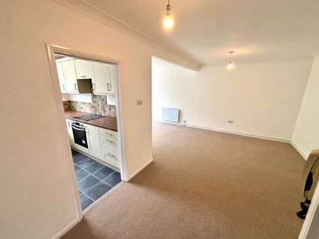 2 bedroom flat to rent - Photo 5