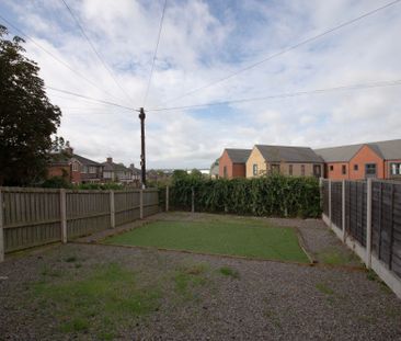 Acacia Crescent, Wigan, WN6 - Photo 3