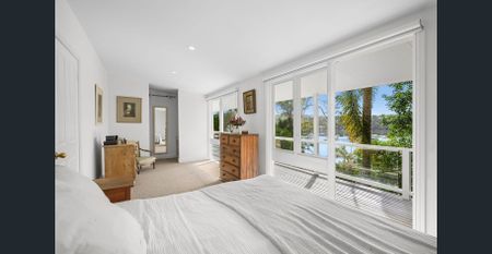 Superb Layout and Careel Bay Views - Photo 3