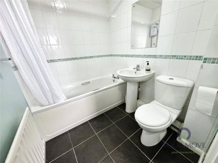 1 bedroom flat to rent - Photo 2