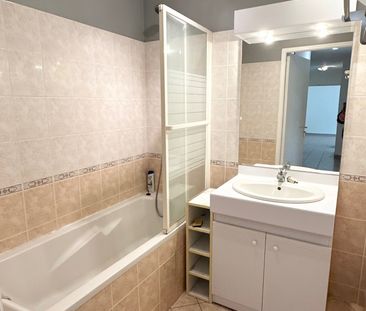 Location Appartement 3 pièces 69m² LIMOGES 87000 - Photo 5