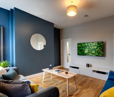 6 bedroom house to rent - Photo 1