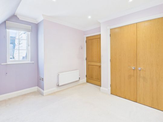 Grosvenor Court, 103 Packhorse Road, Gerrards Cross,SL9 - Photo 1