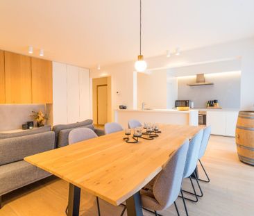 GERENOVEERD 2-SLPK APPARTEMENT MET STAANPLAATS IN ROESELARE - Photo 3