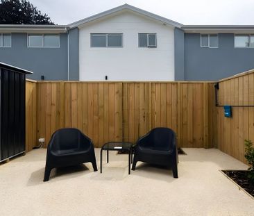 Fully Furnished and Central! - Photo 2