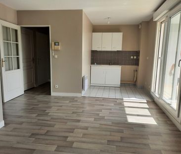 Location Appartement 2 pièces 37m² ST JEAN DE BRAYE 45800 - Photo 1