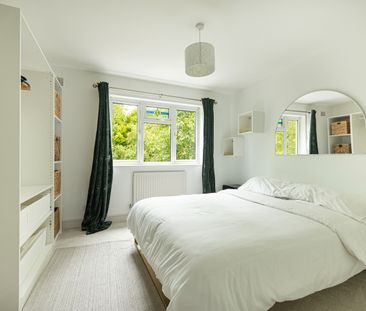 5 Bed Terraced House, Regal Close, E1 - Photo 5