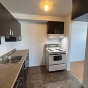 1 room apartment of 71m² in Sherbrooke - Photo 2