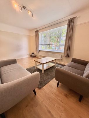 2 Bed Flat, Granville Road, SW18 - Photo 1