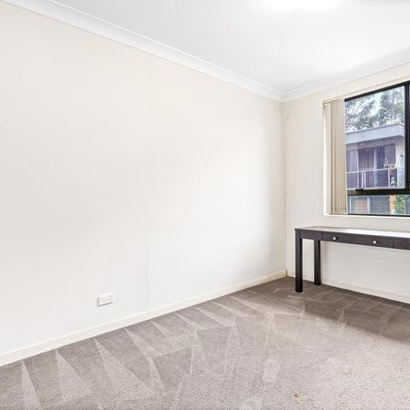 Furnished 2 Bedroom Aprtment in the Heart of Eveleigh - Photo 3