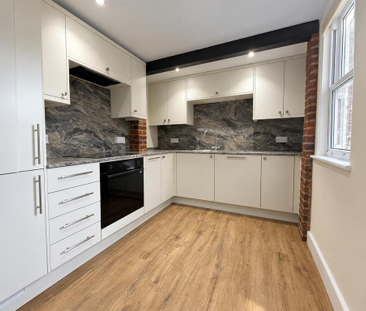 2 bedroom semi-detached house to rent - Photo 4