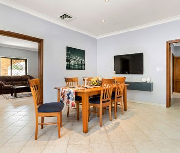 Spacious family home - Photo 6