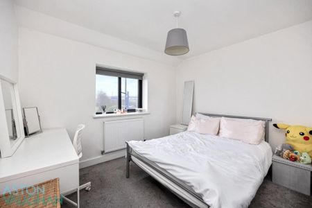 3 bedroom end of terrace house to rent - Photo 4