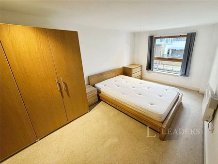 2 bedroom apartment to rent Mackenzie House, Chadwick Street, Leeds, LS10 - Photo 4