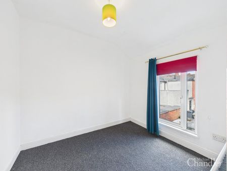 83 Frenchpark Street, Belfast, BT12 6HZ - Photo 4