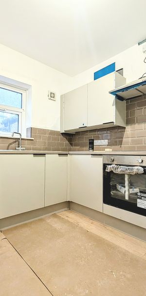 Clydach Road, Tonypandy - Photo 1