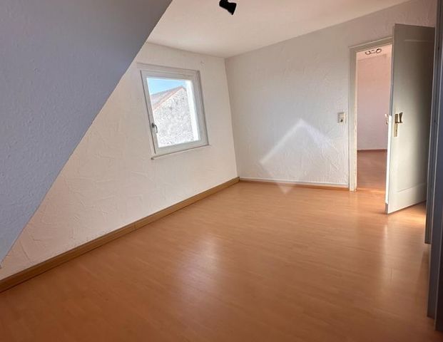 Helle 3-Zimmer Wohnung mit Einbauküche – 78727 Bochingen - Foto 1