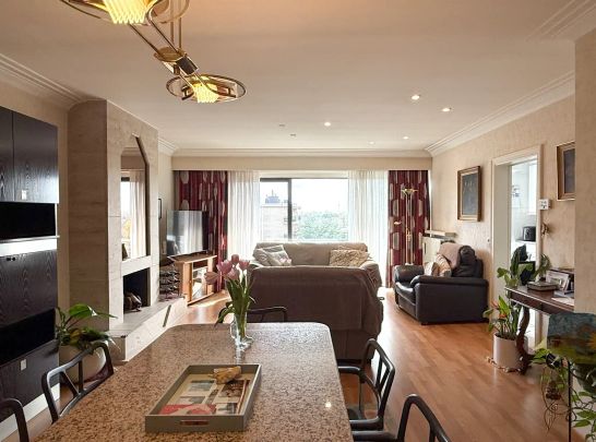 Appartement met twee slaapkamers en twee terrassen in het centrum van Beveren - Photo 1