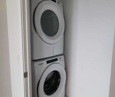 For Lease - 4055 Parkside Village Drive Unit# 819, Mississauga, Ont... - Photo 4