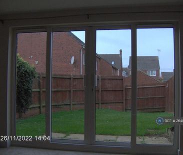 3 bedroom semi-detached house to rent - Photo 2