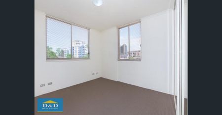 Fantastic 2 Bedroom Apartment. Penthouse Style Living with Huge Private Terrace, Sunshine, Space & Convenience! - Photo 3