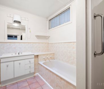 60-66 Kerr Cres, Montrose VIC 3765 - House For Rent | Domain - Photo 6