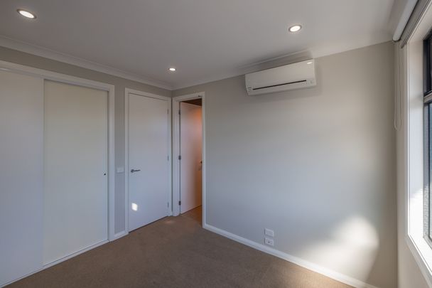 1/3 Jaguar Drive, Clayton VIC 3168 - Townhouse For Rent | Domain - Photo 1
