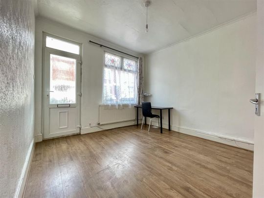 Leopold Road, Stoke, CV1 - Photo 1