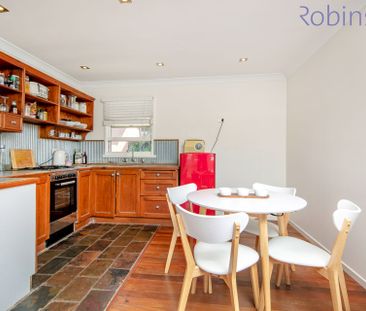 Well presented unit close to the beach and local shopping precinct. - Photo 3