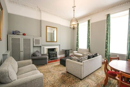 3 bedroom apartment to rent - Photo 5