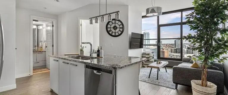 Upscale & Luxurious Beltline Living on the 24th Floor with Incredible Views! | 2404 - 225 11 Avenue Southeast, Calgary - Photo 1