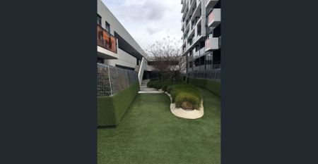 Beautiful Apartment in Abbotsford! - Photo 3