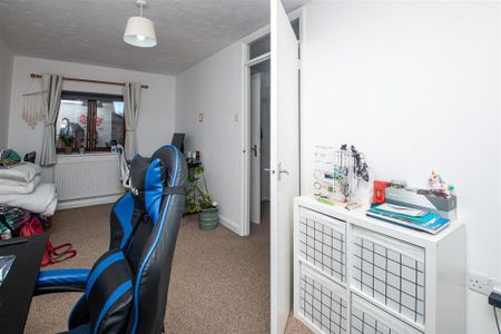 2 bedroom terraced house to rent - Photo 3