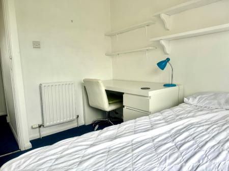 Whitehall Close, Canterbury - Photo 2