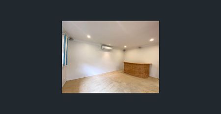 spacious 4 bedroom house - Photo 2