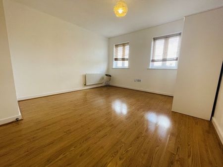 Foundry Gate, Waltham Cross, EN8, Property for rent - Photo 2