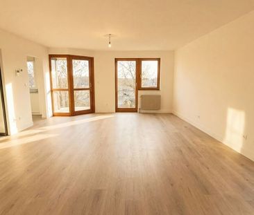 Appartement te huur in Maaseik voor € 990 met 2 slaapkamers - Photo 1