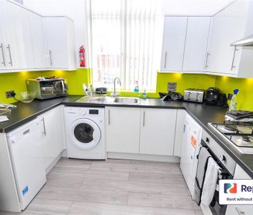 1 bedroom in a house share to rent - Photo 3