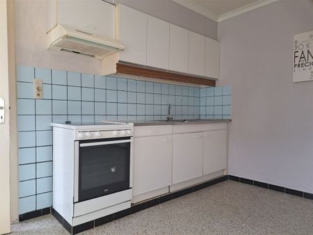 Woning met 3 slaapkamers, garage en tuin - Foto 2
