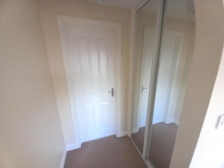 3 bedroom detached house to rent - Photo 4