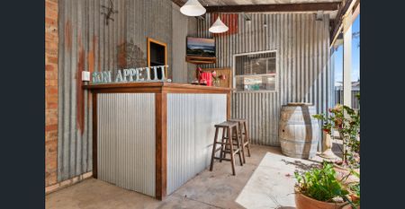 Welcome to Kyogle - Heritage Elegance Meets Modern Comfort - Photo 4