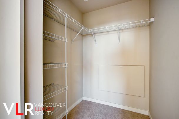 Condo in North Vancouver, BC - Photo 1